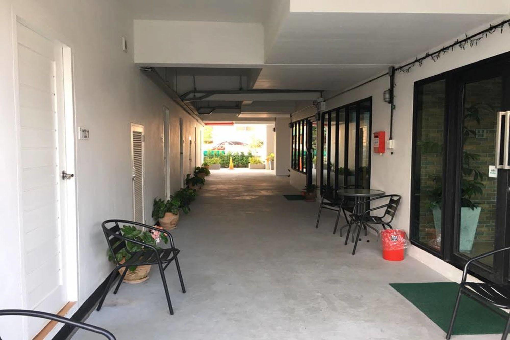 The Season Airport Udonthani Екстериор снимка